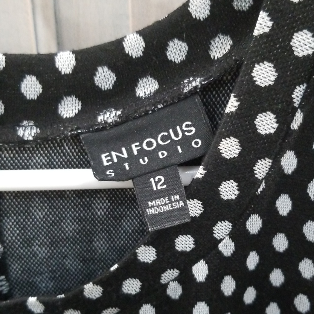 Dress - Picture 2 of 5